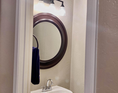 2188 S Heron Lane - Photo Thumbnail 12