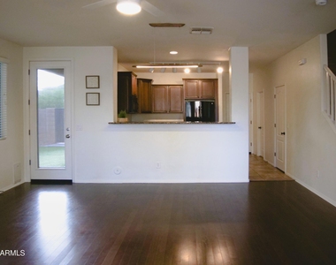 2188 S Heron Lane - Photo Thumbnail 4