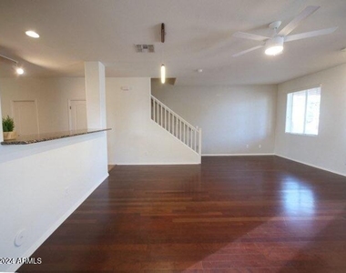 2188 S Heron Lane - Photo Thumbnail 9