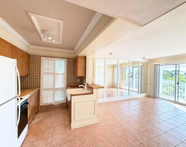 273 Cypress Point Drive - Photo Thumbnail 3
