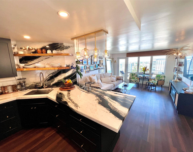 133 N Pompano Beach Boulevard - Photo Thumbnail 8