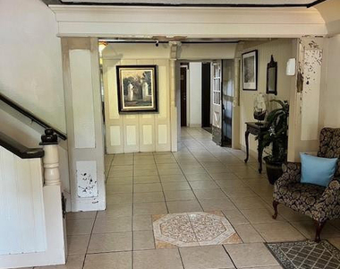 3740 Inverrary Drive - Photo Thumbnail 18