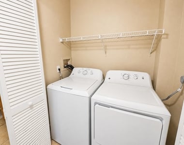 1461 Windorah Way - Photo Thumbnail 16