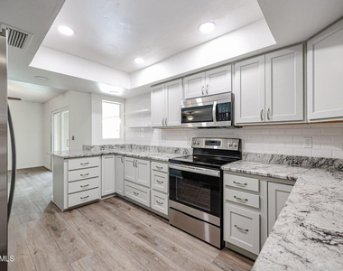 26033 S Hollygreen Drive - Photo Thumbnail 14