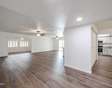 26033 S Hollygreen Drive - Photo Thumbnail 7