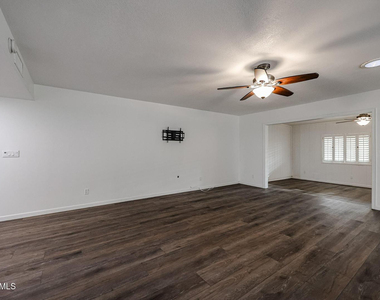 26033 S Hollygreen Drive - Photo Thumbnail 10