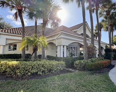 815 W Boynton Beach Boulevard - Photo Thumbnail 26