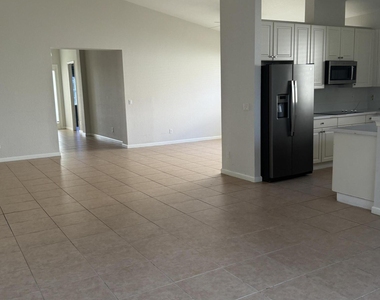 2264 Newport Isles Boulevard - Photo Thumbnail 4