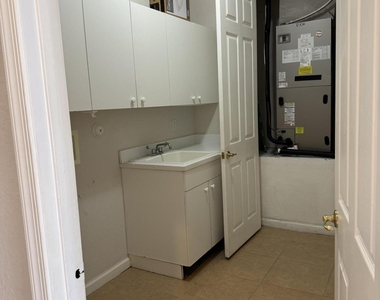 2264 Newport Isles Boulevard - Photo Thumbnail 15