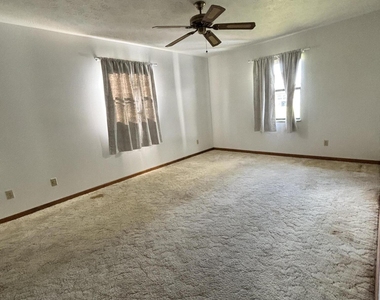 337 Nw Tyler Avenue - Photo Thumbnail 10