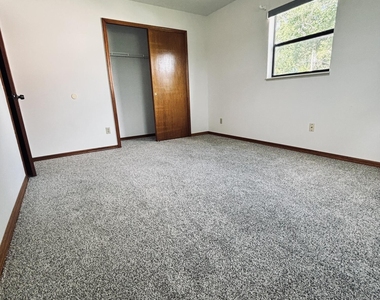 337 Nw Tyler Avenue - Photo Thumbnail 18
