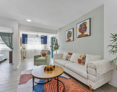 2629 Sw 6th Court - Photo Thumbnail 7