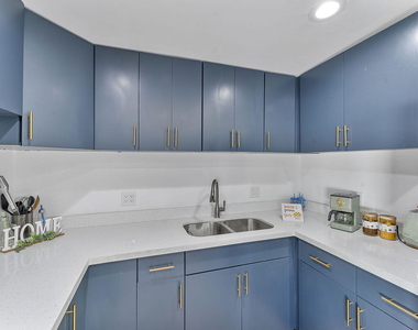 2629 Sw 6th Court - Photo Thumbnail 13