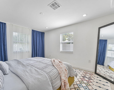 2629 Sw 6th Court - Photo Thumbnail 21