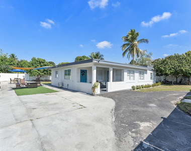 2629 Sw 6th Court - Photo Thumbnail 32