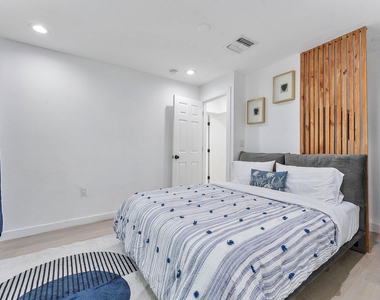 2629 Sw 6th Court - Photo Thumbnail 22