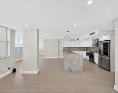 209 N Fort Lauderdale Beach Boulevard N - Photo Thumbnail 16