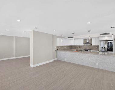209 N Fort Lauderdale Beach Boulevard N - Photo Thumbnail 10