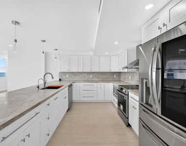 209 N Fort Lauderdale Beach Boulevard N - Photo Thumbnail 2