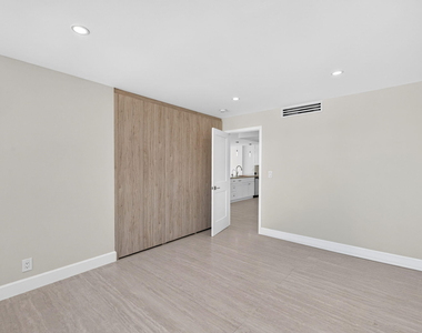 209 N Fort Lauderdale Beach Boulevard N - Photo Thumbnail 28