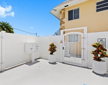 1905 Lake Worth Road - Photo Thumbnail 6