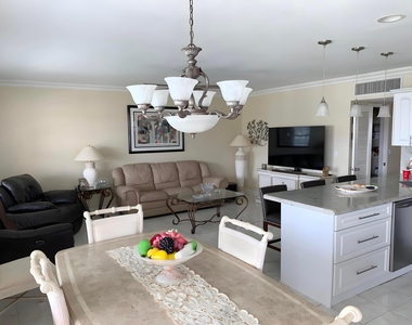 5200 Ne 24th Terrace - Photo Thumbnail 5