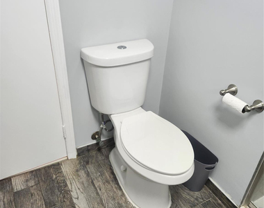 16251 Golf Club Road - Photo Thumbnail 15