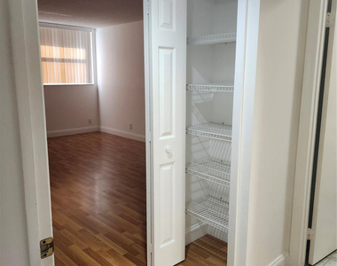 16251 Golf Club Road - Photo Thumbnail 23