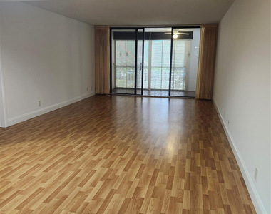 16251 Golf Club Road - Photo Thumbnail 7