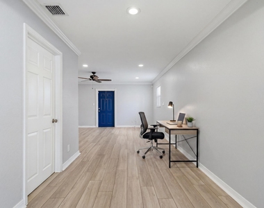 128 Nw 10th Avenue - Photo Thumbnail 9