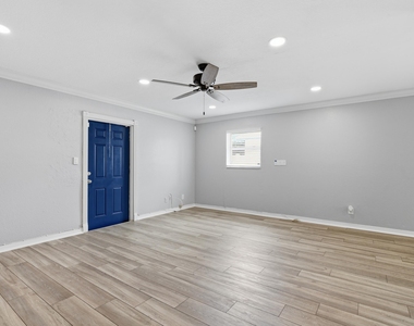 128 Nw 10th Avenue - Photo Thumbnail 8