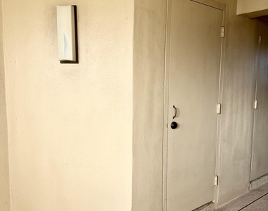 627 Sea Pine Way - Photo Thumbnail 18