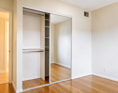 627 Sea Pine Way - Photo Thumbnail 16