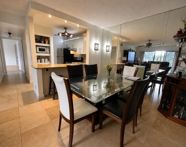 627 Sea Pine Way - Photo Thumbnail 9