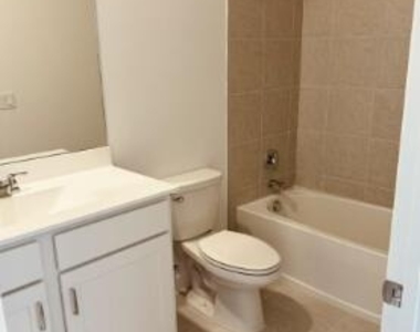 671 Se Lake Falls Street - Photo Thumbnail 12