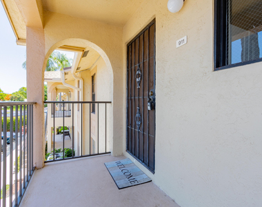 9449 Boca Cove Circle - Photo Thumbnail 17