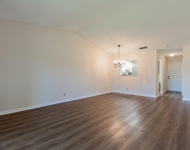 9449 Boca Cove Circle - Photo Thumbnail 6