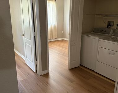 8930 W Flagler Street - Photo Thumbnail 10