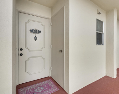 3755 Via Poinciana - Photo Thumbnail 1