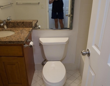 2840 Ne 14th St Street - Photo Thumbnail 7