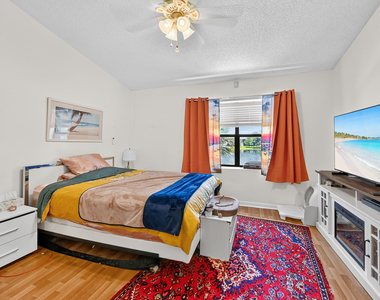 4587 Carambola Circle S - Photo Thumbnail 28