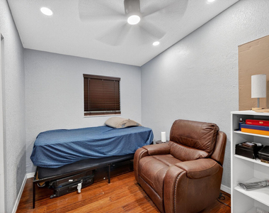 300 Sw 25th Avenue - Photo Thumbnail 27