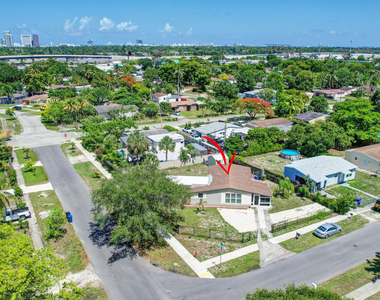 300 Sw 25th Avenue - Photo Thumbnail 46
