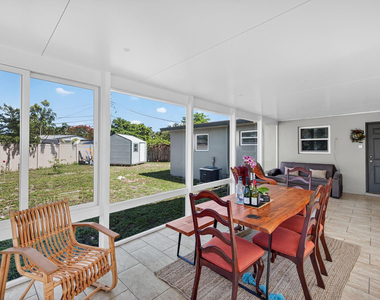 300 Sw 25th Avenue - Photo Thumbnail 34