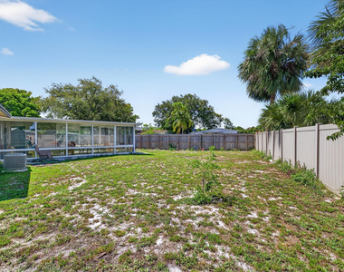 300 Sw 25th Avenue - Photo Thumbnail 39