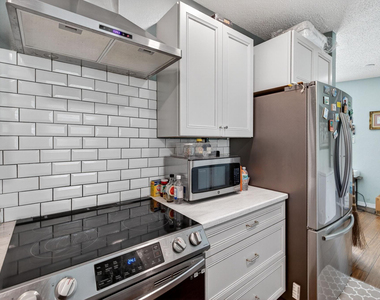 300 Sw 25th Avenue - Photo Thumbnail 16