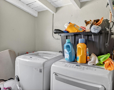 300 Sw 25th Avenue - Photo Thumbnail 36