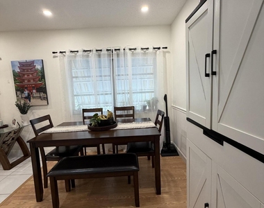 1300 N 17th Avenue - Photo Thumbnail 8