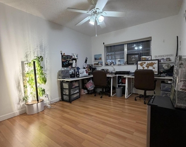 1300 N 17th Avenue - Photo Thumbnail 25