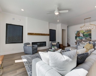 7901 Behr Drive - Photo Thumbnail 7